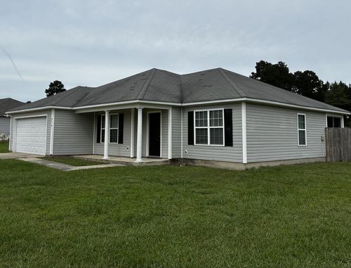 5761 Emily Ln, Hahira, GA, 31632-3028 | Card Image