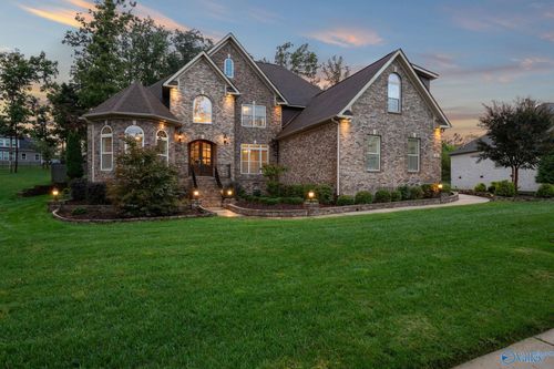 26 Emerald Pt Se, Huntsville, AL, 35803-1933 | Card Image