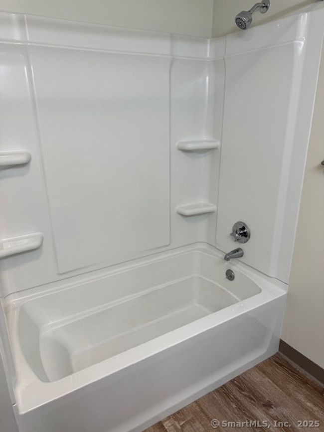 2 - 346 S Main St, Home with 2 bedrooms, 1 bathrooms and 1 parking in Middletown CT | Image 15