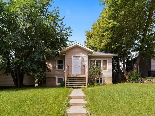 4828 52a St, Camrose, AB, T4V1W4 | Card Image