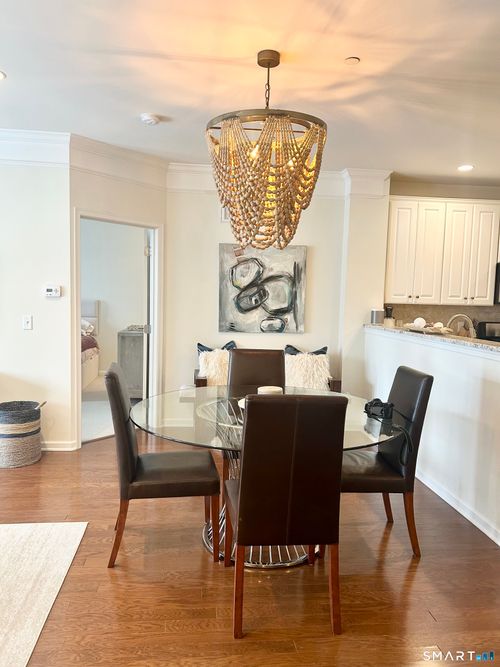 414-414 Center Meadow Ln, Danbury, CT, 06810-1511 | Card Image