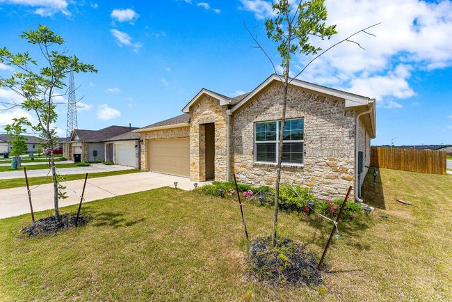 305 Evergreen Sumac Loop, House other with 4 bedrooms, 2 bathrooms and 2 parking in Kyle TX | Image 17