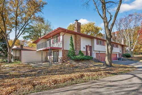 3622 Garden Blvd N, Oakdale, MN, 55128-3116 | Card Image