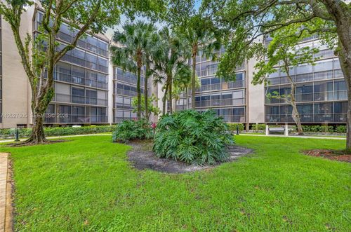 h475-2814 N 46th Ave, Hollywood, FL, 33021 | Card Image