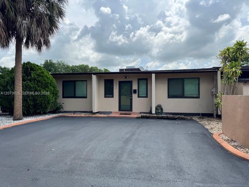 15011-15011 Coconut Ct, Miami Lakes, FL, 33014-2532 | Card Image