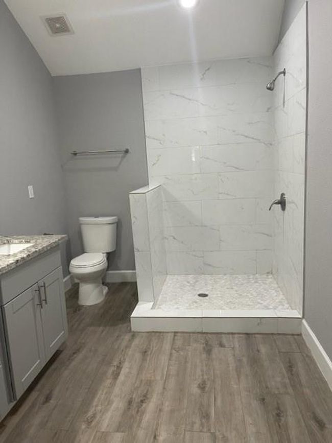 Guest House Bathroom | Image 24