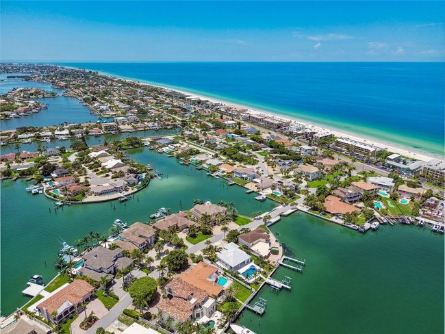 205 Harrison Ave, House other with 4 bedrooms, 3 bathrooms and null parking in BELLEAIR BEACH FL | Image 66