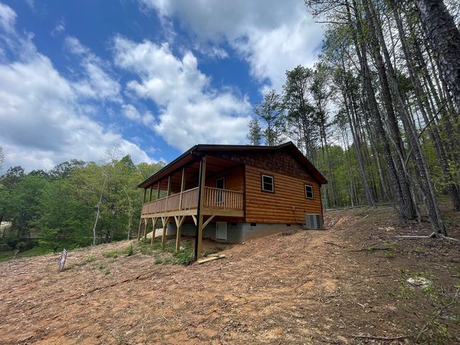 60 Lazy Creek Ln, Home with 2 bedrooms, 2 bathrooms and null parking in Murphy NC | Image 7