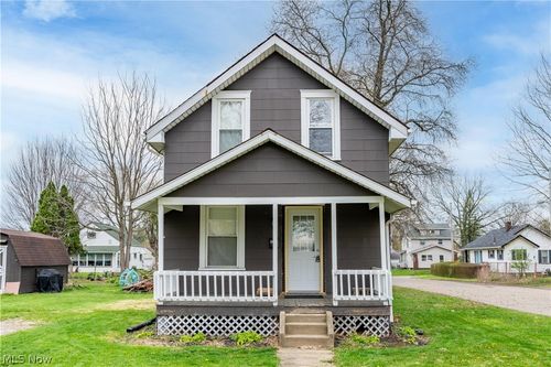 2235 20th St Ne, Canton, OH, 44705-2329 | Card Image