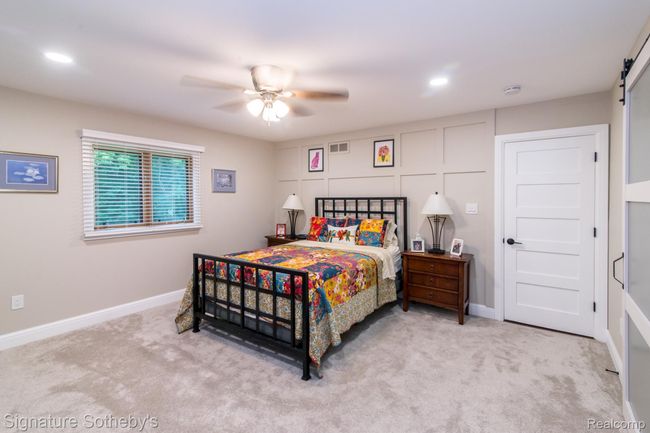 Large Primary Bedroom | Image 29