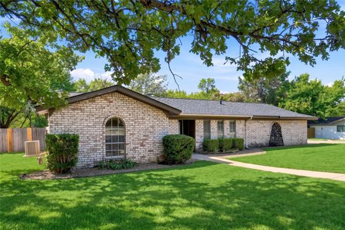 509 Hillside Rd, Colleyville, TX, 76034-3040 | Card Image