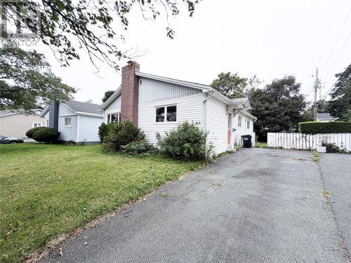 6 Dorset St, St. John's, NL, A1B1W9 | Card Image