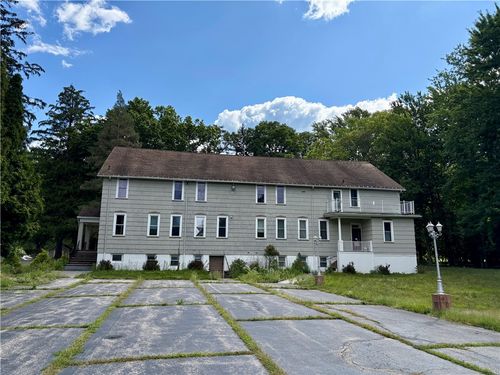 43 Brown St, Albion, NY, 14411-1137 | Card Image