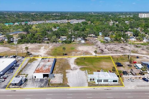 2211 S Tamiami Trl, Venice, FL, 34293-5016 | Card Image