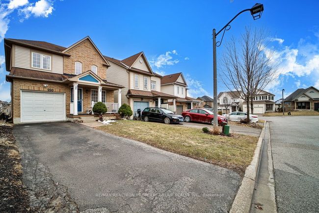 950 Taggart Cres, House other with 3 bedrooms, 3 bathrooms and 2 parking in Oshawa ON | Image 43