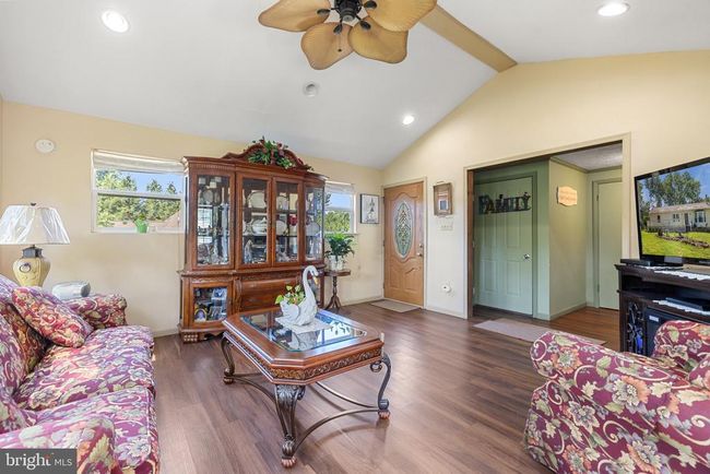 381 Youngs Dr, House other with 2 bedrooms, 2 bathrooms and null parking in FRONT ROYAL VA | Image 11