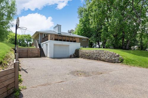620 Callahan Pl, Mendota Heights, MN, 55118-4336 | Card Image