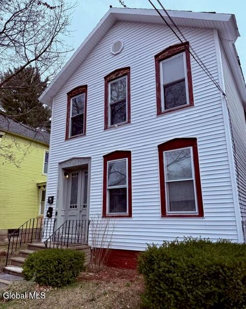 902 3rd Avenue, Troy, NY, 12182 | Card Image