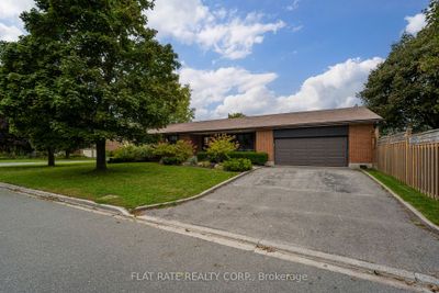 1248 Thornhill Rd, House other with 3 bedrooms, 3 bathrooms and 6 parking in Peterborough ON | Image 1