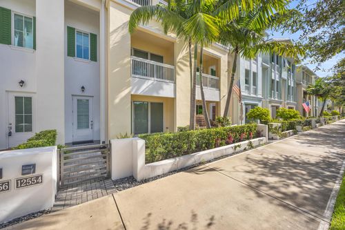 12554 Gross Pointe Dr, Palm Beach Gardens, FL, 33418-6236 | Card Image