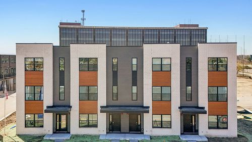 2226 N Lake Shore Cir, Arlington Heights, IL, 60004-7297 | Card Image