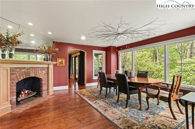 314 Mockingbird Ln, House other with 5 bedrooms, 5 bathrooms and null parking in Blowing Rock NC | Image 11