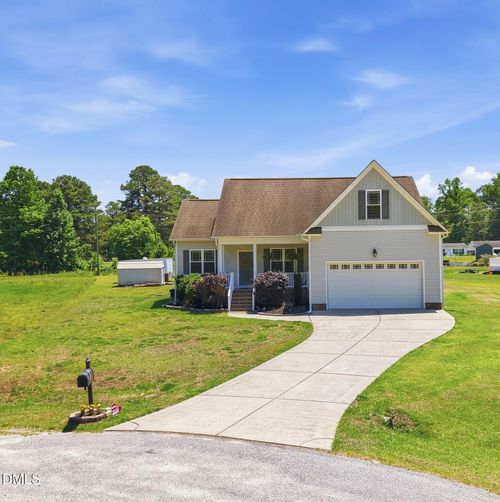 92 Poston Ct, Benson, NC, 27504-9413 | Card Image
