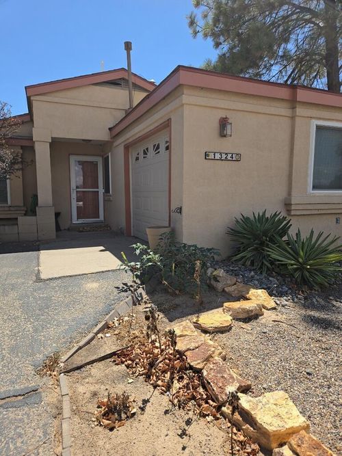 1324 Lil Ave Ne, Rio Rancho, NM, 87144-5462 | Card Image