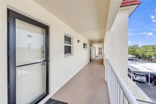 apt-318-915 Beach Rd, SARASOTA, FL, 34242-2127 | Card Image