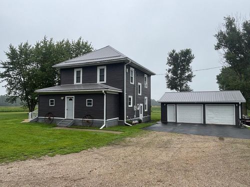 1427 Jackson Avenue, Hazleton, IA, 50641 | Card Image