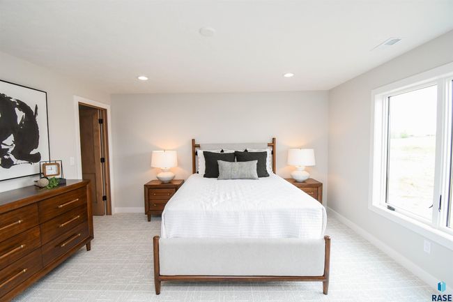 6504 E Hawker Trl, House other with 5 bedrooms, 4 bathrooms and null parking in Sioux Falls SD | Image 71
