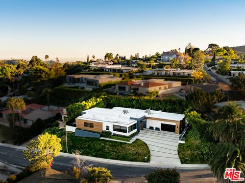 16366 Sloan Dr, LOS ANGELES, CA, 90049 | Card Image