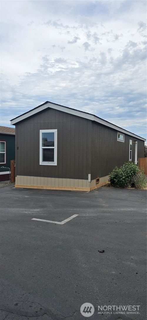 11-340 W Prairie Street, Sequim, WA, 98382 | Card Image