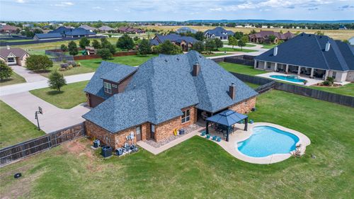 126 Turkey Creek Ln, Abilene, TX, 79602-8237 | Card Image