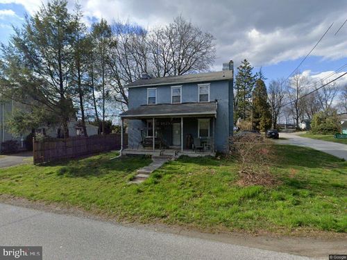 211 E London Grove Rd, WEST GROVE, PA, 19390-9224 | Card Image