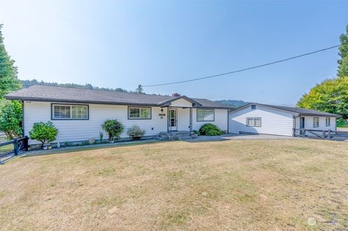 628 E Valley Rd, Skamokawa, WA, 98647-9730 | Card Image