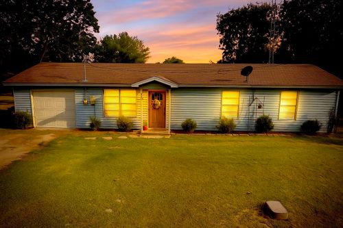 324 Collin St, Nevada, TX, 75173-7132 | Card Image