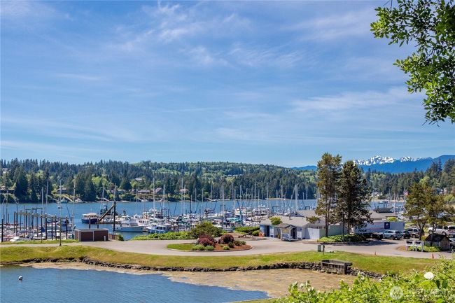 Port Ludlow Marina with restaurant and boat docks. Kayak & Boat rentals year-round. | Image 34