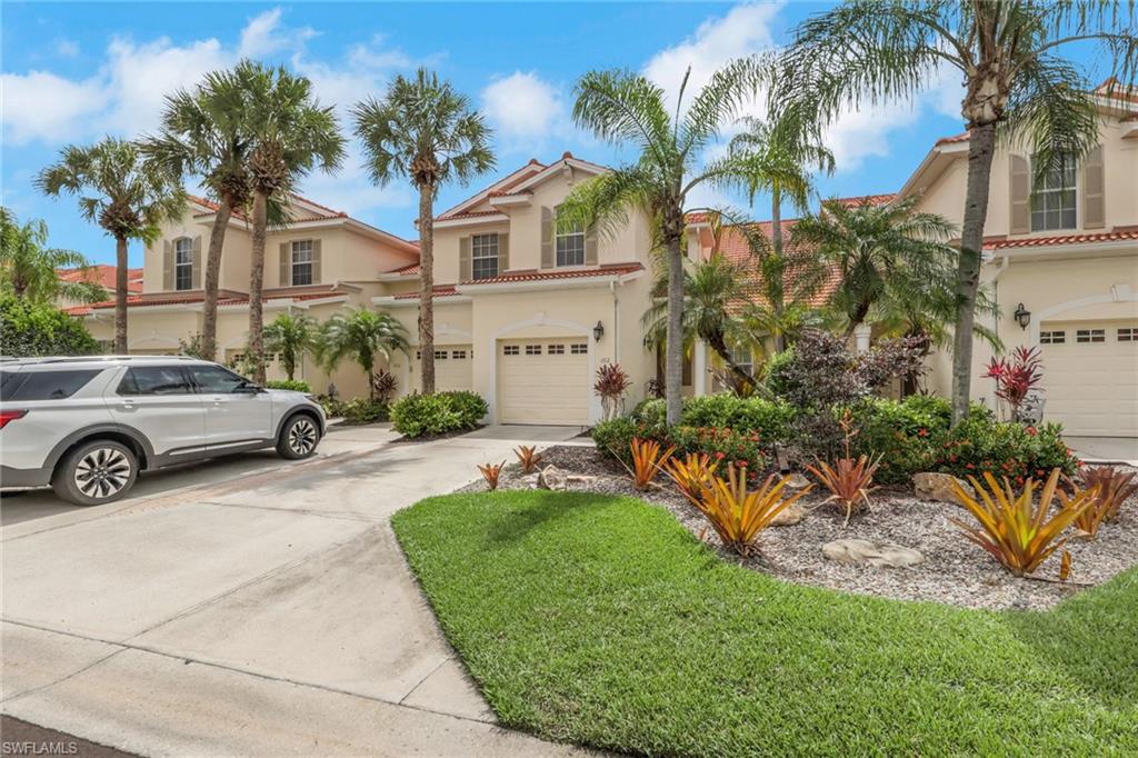 Residential in NAPLES 2