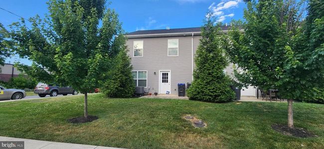 26 N Locust St, Townhouse with 3 bedrooms, 3 bathrooms and null parking in SHIREMANSTOWN PA | Image 12