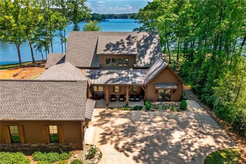 136 Phoenix Dr, Eatonton, GA, 31024-5635 | Card Image