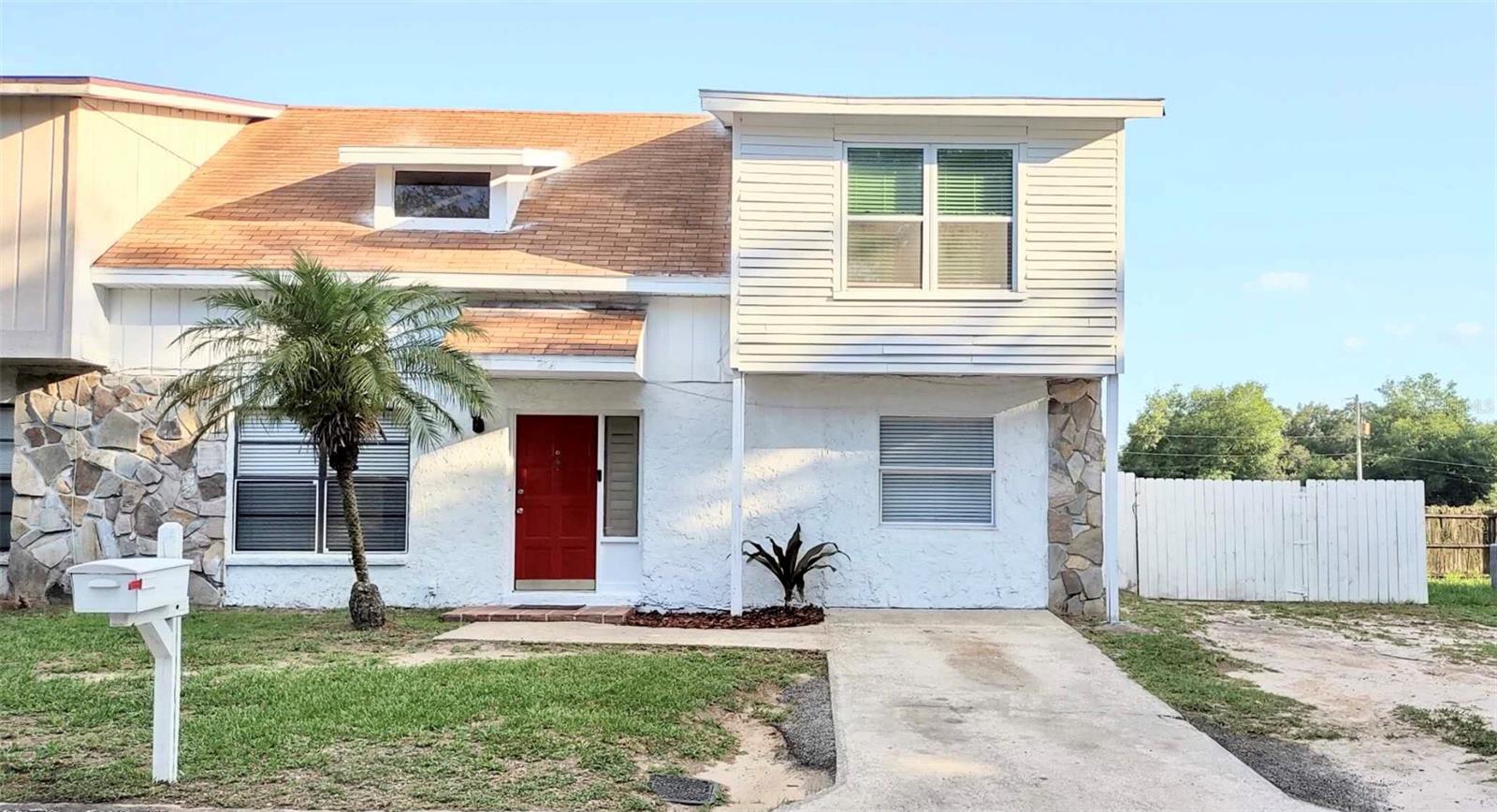 Gasparino Ct, Seffner, FL 33584
