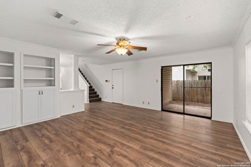 5007 Kenton Trce, San Antonio, TX, 78240-1568 | Card Image