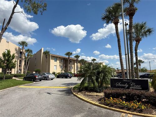 apt-142-592 Orange Dr, ALTAMONTE SPRINGS, FL, 32701-5332 | Card Image