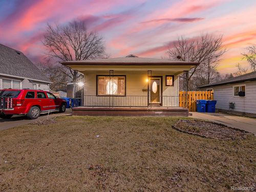 23560 Stewart Ave, Warren, MI, 48089-2258 | Card Image