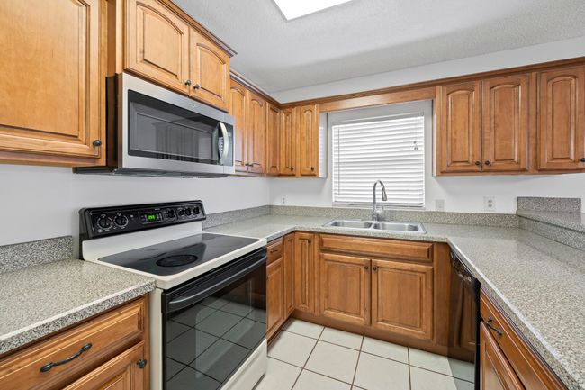127 - 127 Mcneela Drive, Condo with 2 bedrooms, 2 bathrooms and null parking in Titusville FL | Image 16