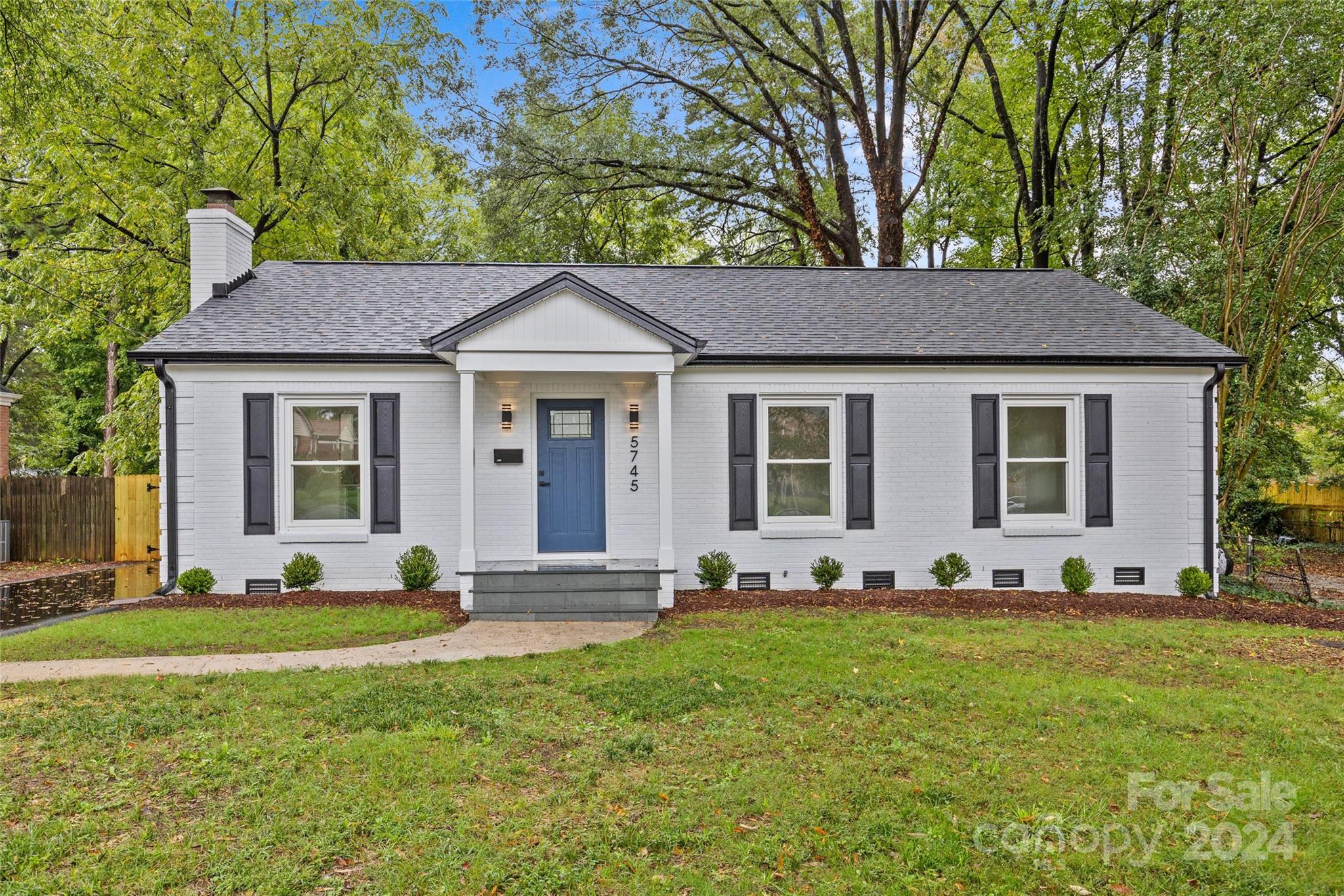 Ruth Dr, Charlotte, NC 28215