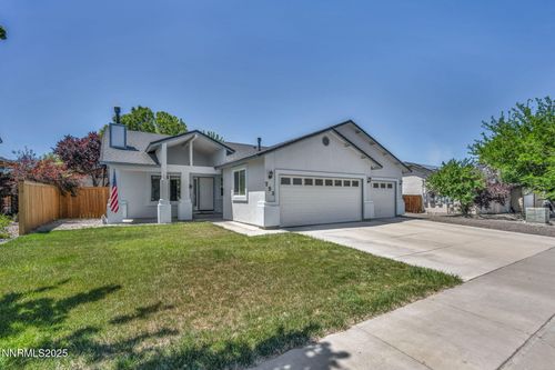 753 Divot Dr, Fernley, NV, 89408-6676 | Card Image