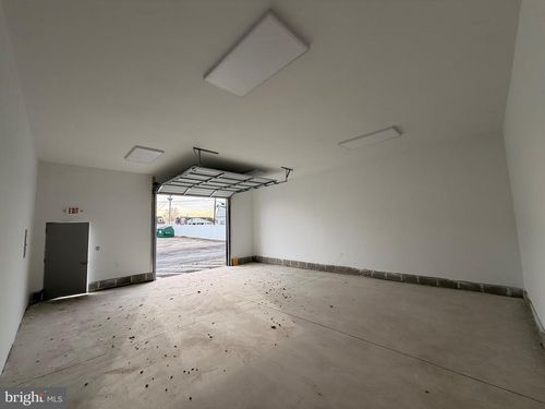 unit-4-7025 Bristol Pike, LEVITTOWN, PA, 19057-4707 | Card Image