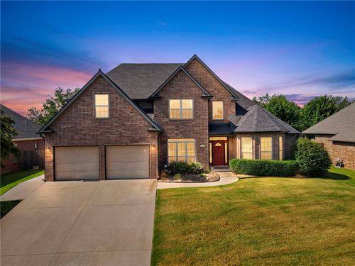 6253 W Persimmon St, Fayetteville, AR, 72704-7053 | Card Image
